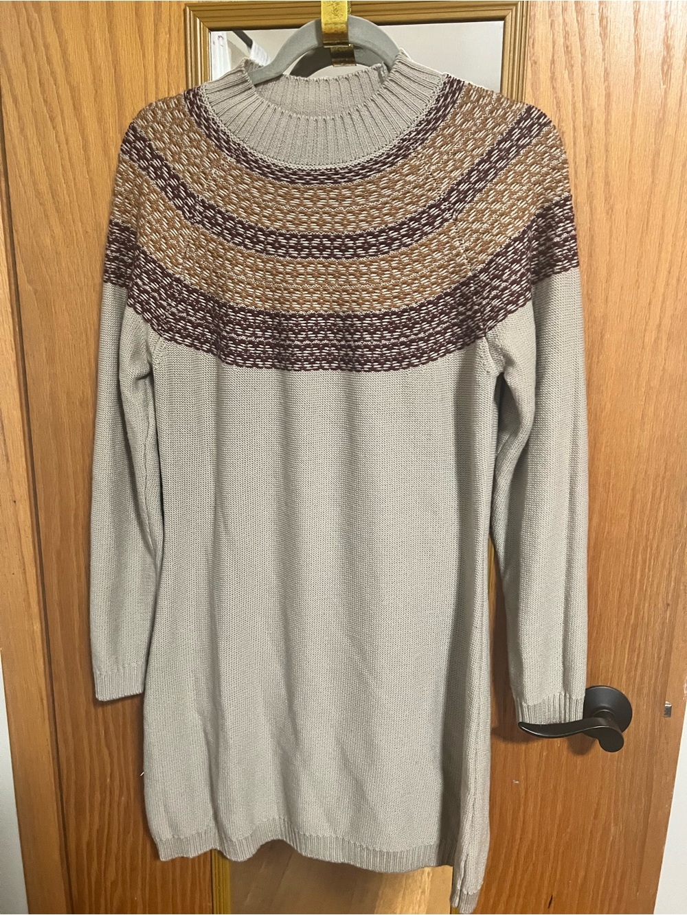 Kuhl Light Gray Midi Sweater Dress with Brown and Maroon Yoke